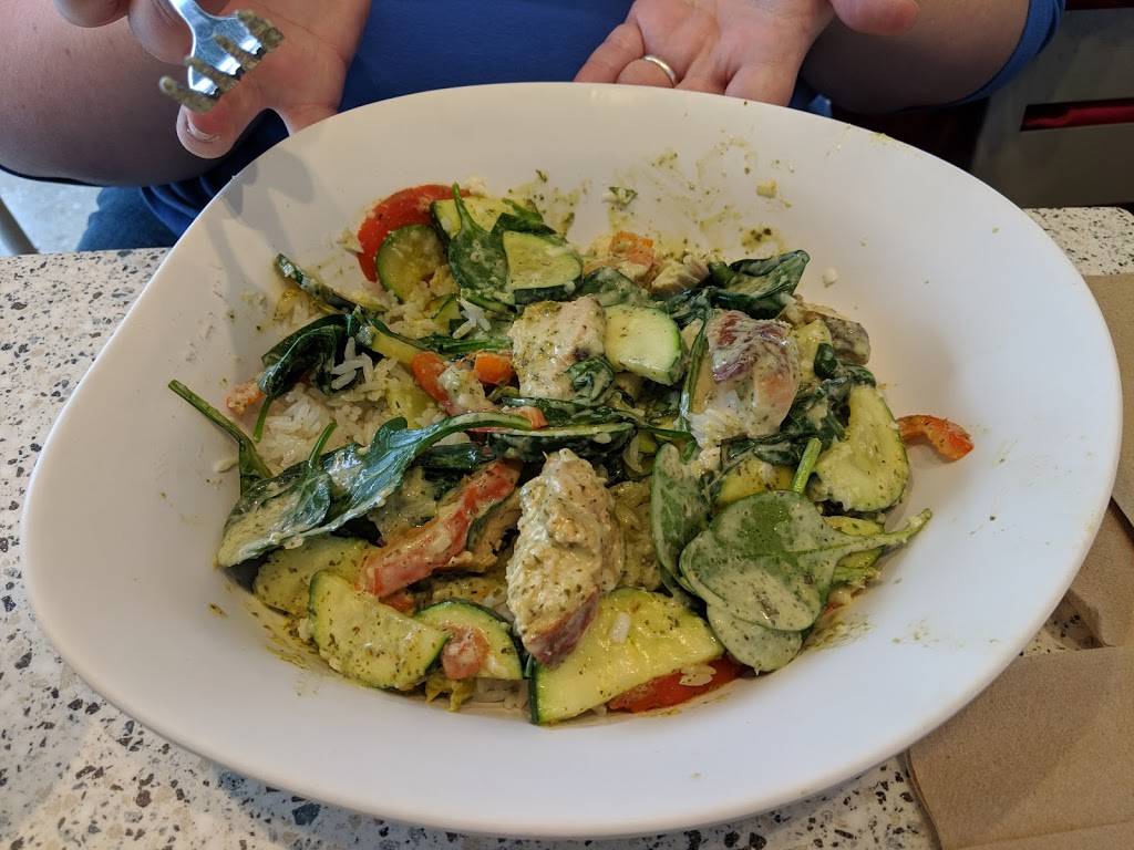 Crazy Bowls and Wraps | restaurant | 1980 1st Capitol Dr, St Charles, MO 63301, USA | 6367573981 OR +1 636-757-3981