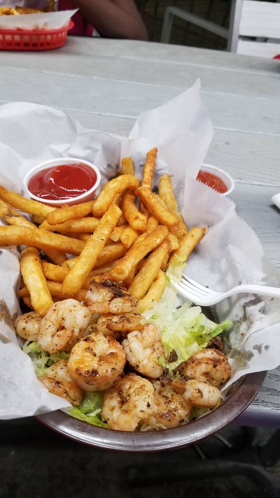 Hurricanes Daiquiri bar & grill | restaurant | 970 Boardwalk, 916 Ocean Blvd, Myrtle Beach, SC 29577, USA | 8439459646 OR +1 843-945-9646