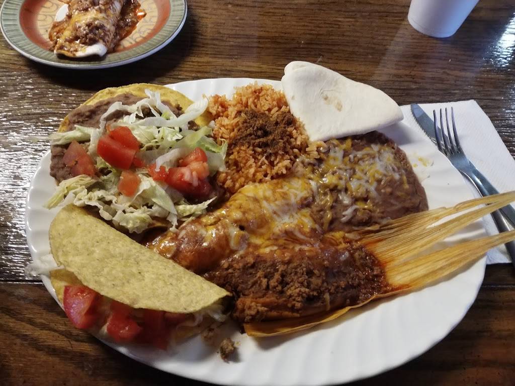 Carmen’s place | restaurant | 6201 TX-317, Belton, TX 76513, USA | 2547801100 OR +1 254-780-1100