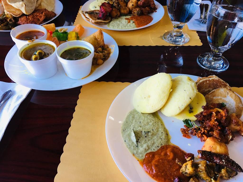 Mirchi Columbus, Indian Bar & Grill | restaurant | 195 E Campus View Blvd, Columbus, OH 43235, USA | 6144300090 OR +1 614-430-0090