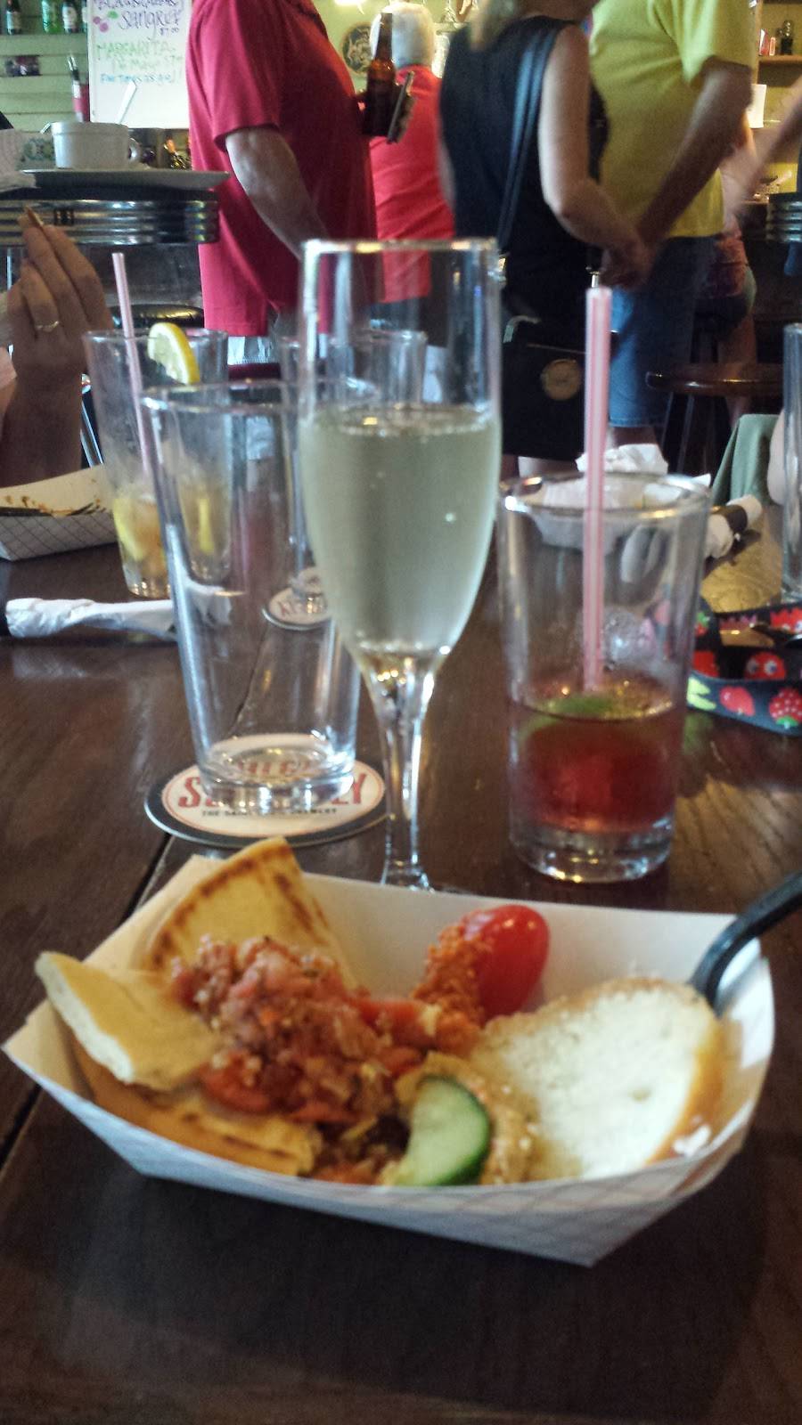 Hemingways Zen Garden | restaurant | 123 E 1st St, OFallon, IL 62269, USA | 6186326008 OR +1 618-632-6008