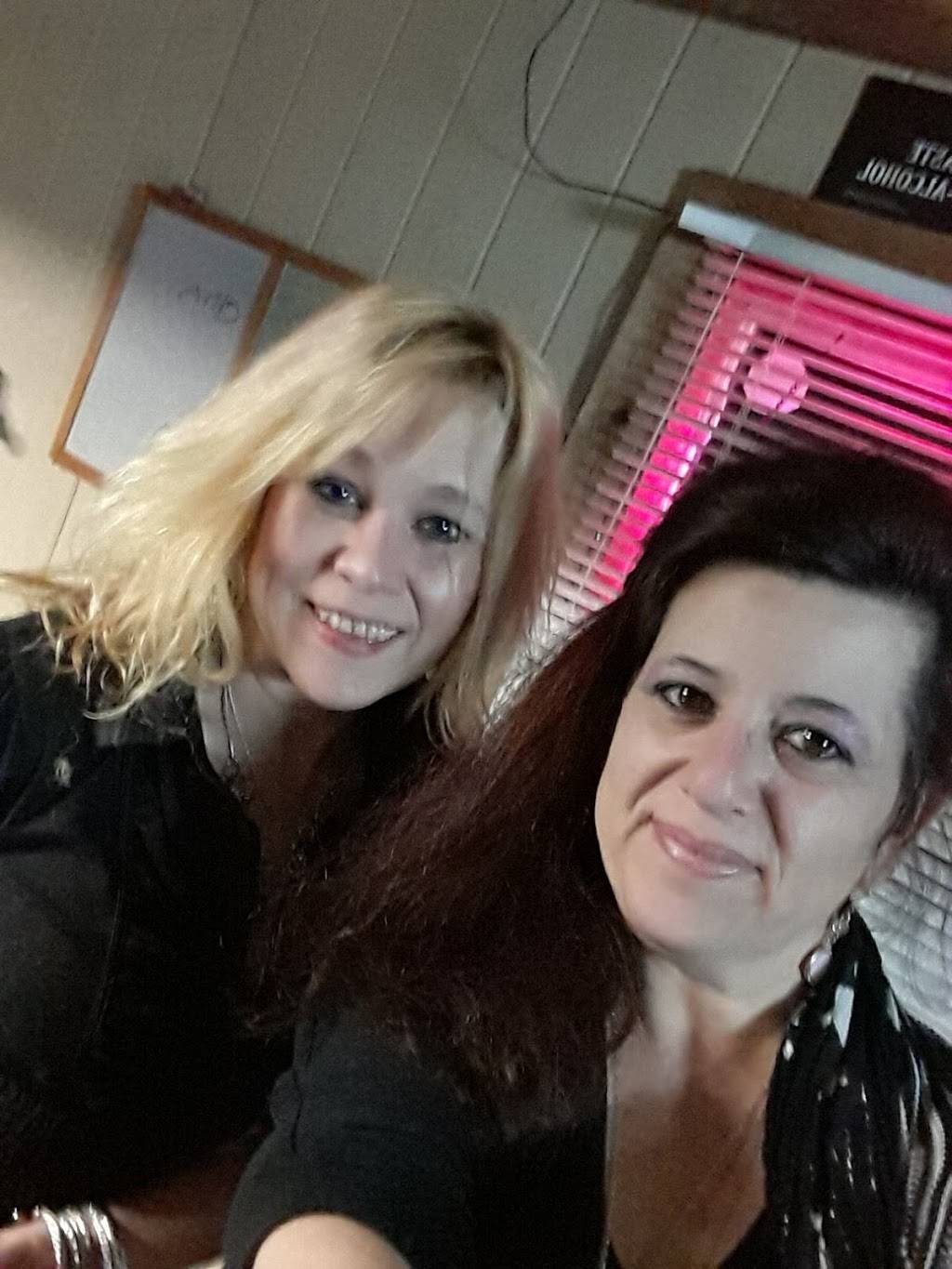 Steffis Bar & Grill | restaurant | 3125 Fairmont Ave, Collinsville, IL 62234, USA | 6183449116 OR +1 618-344-9116