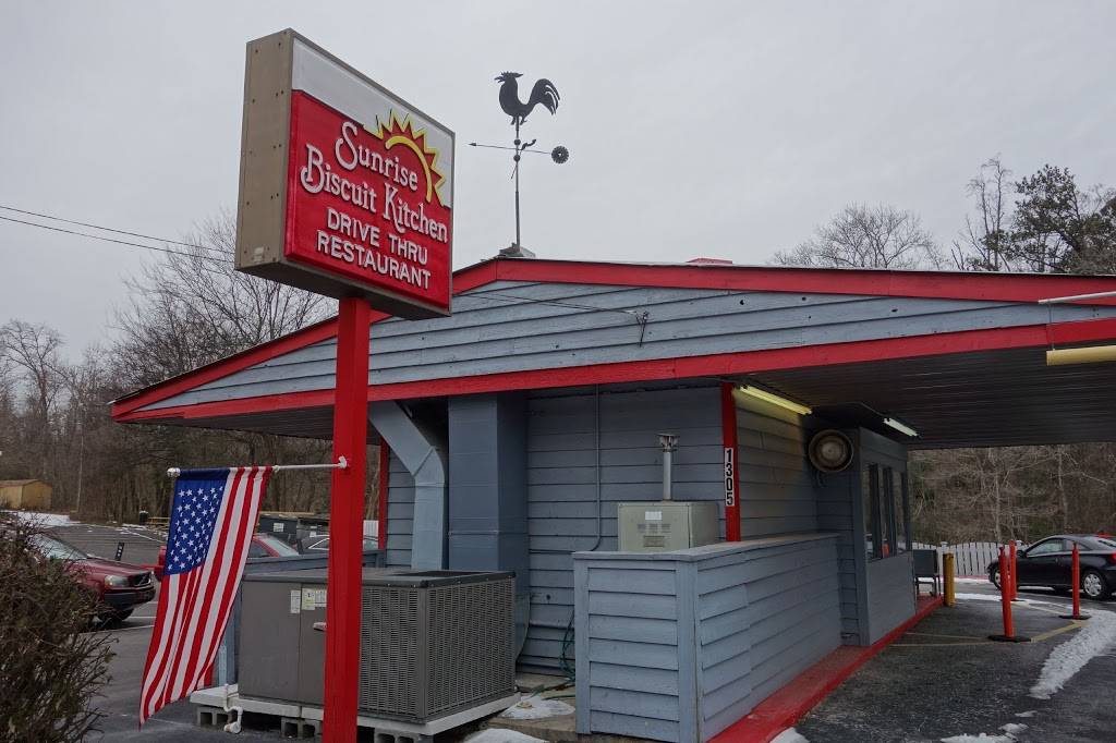 Sunrise Biscuit Kitchen | restaurant | 1305 E Franklin St, Chapel Hill, NC 27514, USA | 9199331324 OR +1 919-933-1324