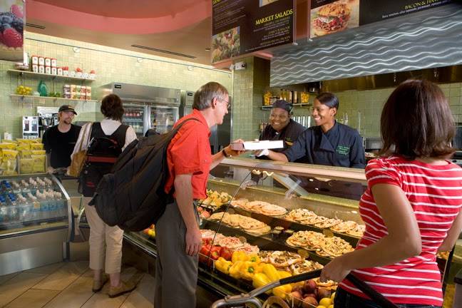 La Tapenade | restaurant | 10701 Lambert International Blvd, St. Louis, MO 63145, USA | 3144293400 OR +1 314-429-3400