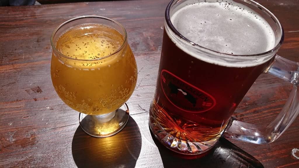 Copenhagen Sausage Garden | restaurant | 1660 Copenhagen Dr, Solvang, CA 93463, USA | 8056977354 OR +1 805-697-7354