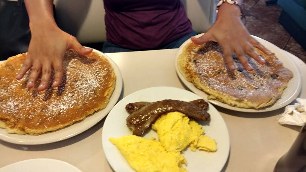 Recipe Box Family Diner | restaurant | 147 E Bloomingdale Ave, Brandon, FL 33511, USA | 8136552686 OR +1 813-655-2686