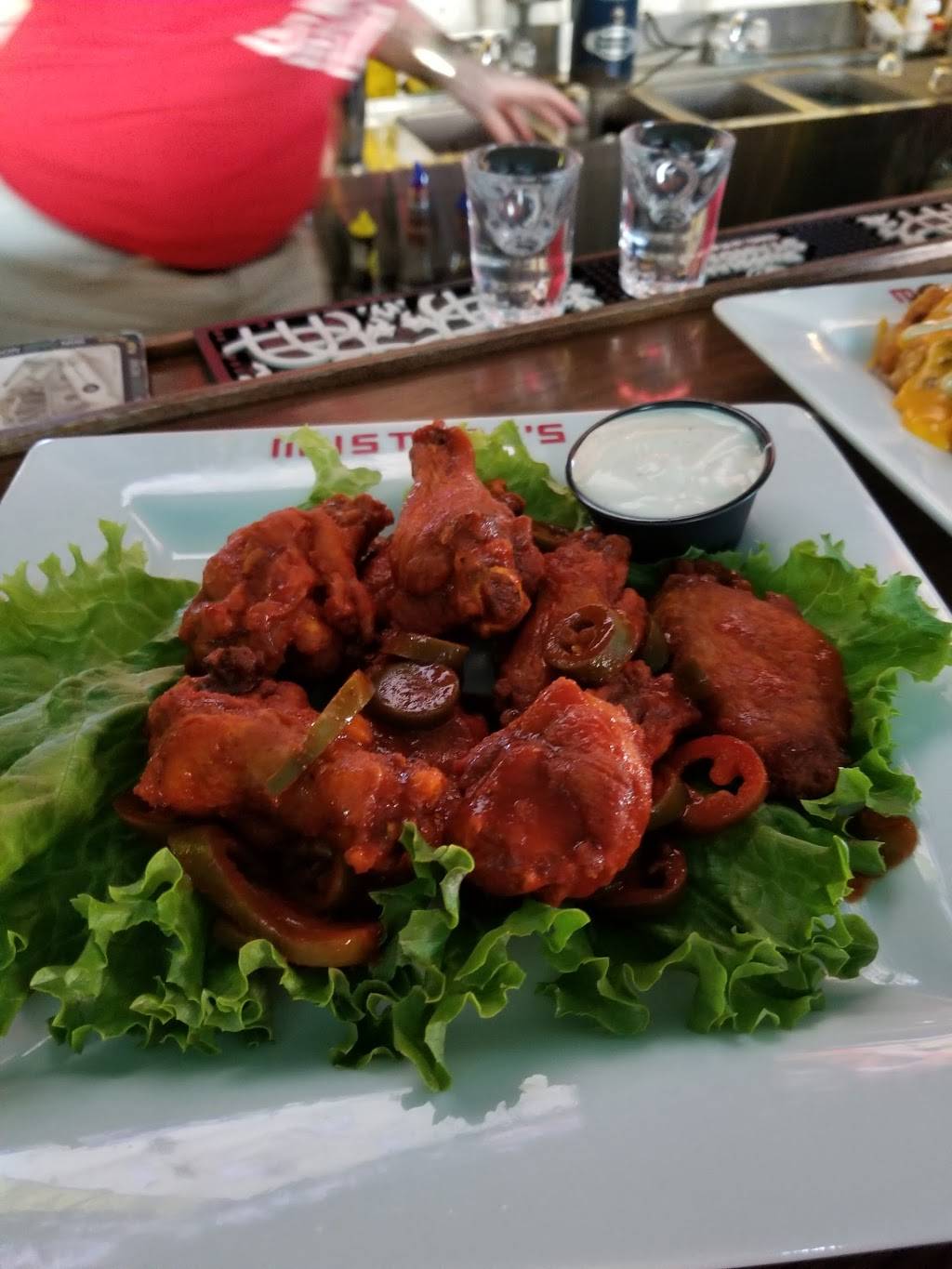 Mustangs Bar & Grill | restaurant | 482 Gardner St, South Beloit, IL 61080, USA | 7794750048 OR +1 779-475-0048