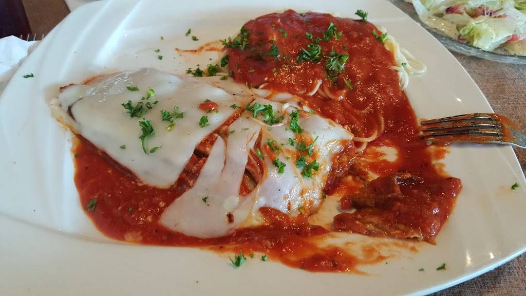 Champinos Restaurant and Pizzeri | restaurant | 6617 N Socrum Loop Rd, Lakeland, FL 33809, USA | 8639378866 OR +1 863-937-8866