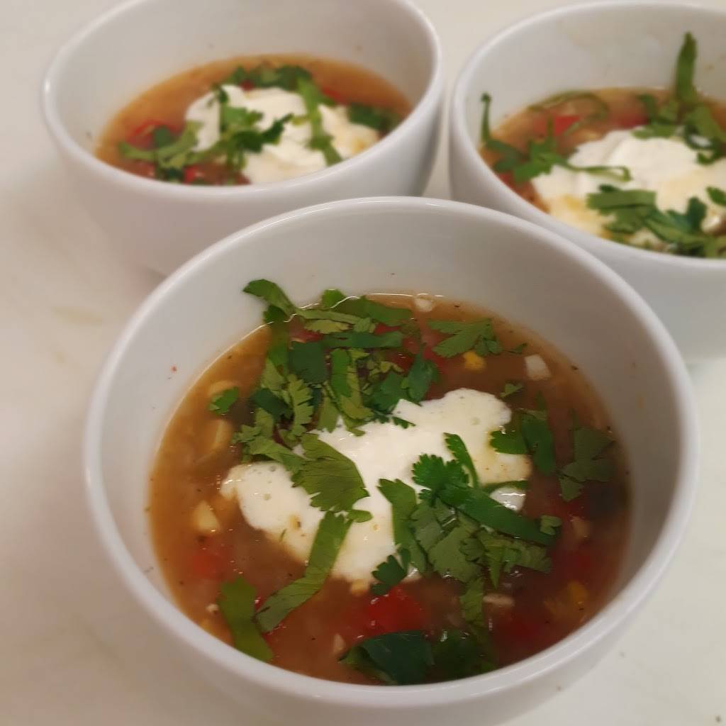 The District Kitchen & Cocktails | restaurant | 1001 N 4th St, Wilmington, NC 28401, USA | 9107696565 OR +1 910-769-6565