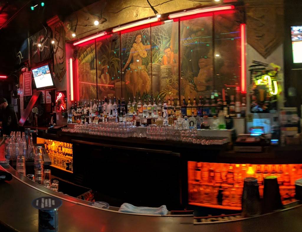 Surf City Billiards Bar & Cafe | restaurant | 931 Pacific Ave, Santa Cruz, CA 95060, USA | 8314237665 OR +1 831-423-7665