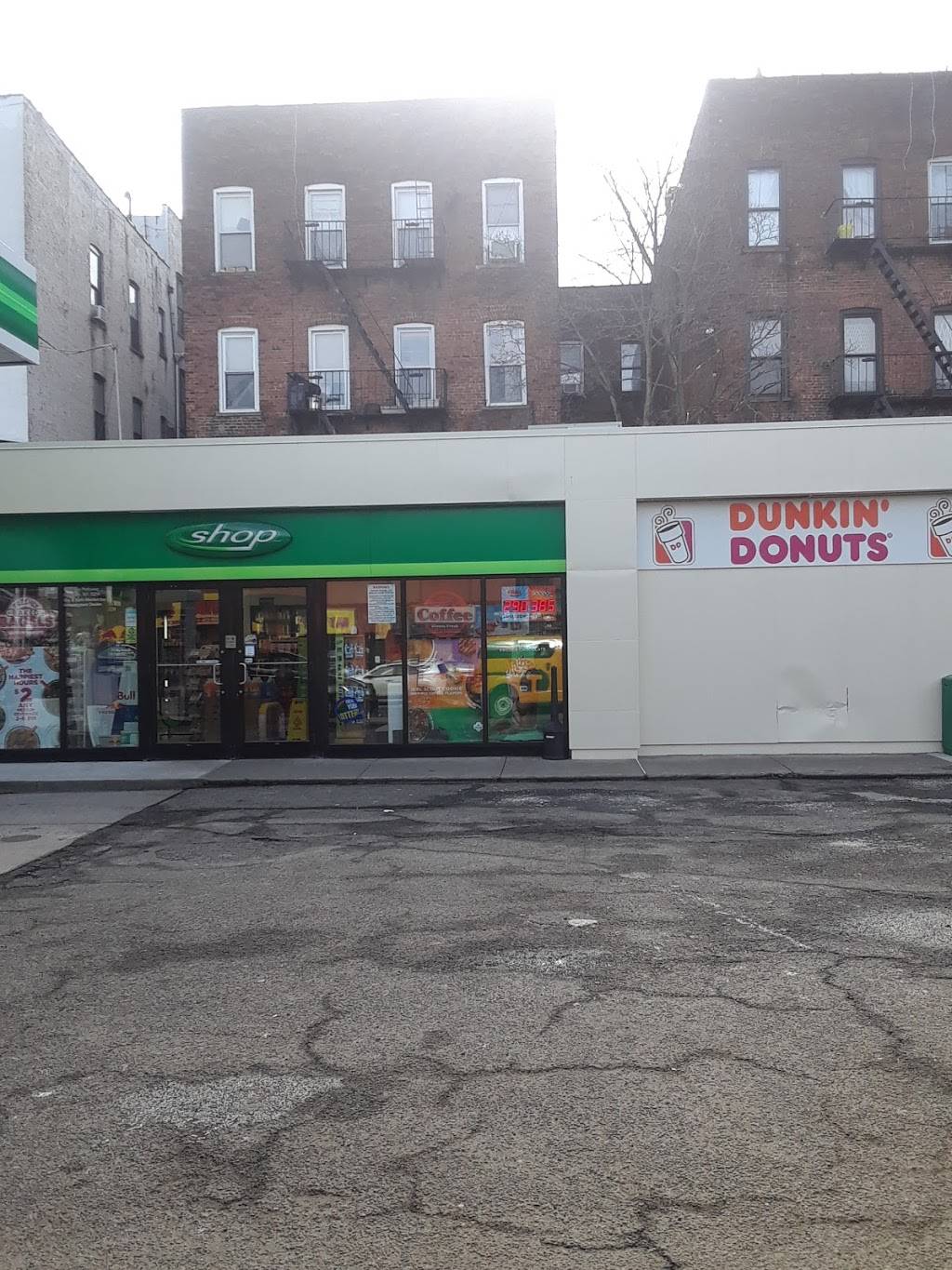 Dunkin Donuts | cafe | Gulf Gas Station, 8775 Bay Pkwy, Brooklyn, NY 11214, USA | 7189965181 OR +1 718-996-5181