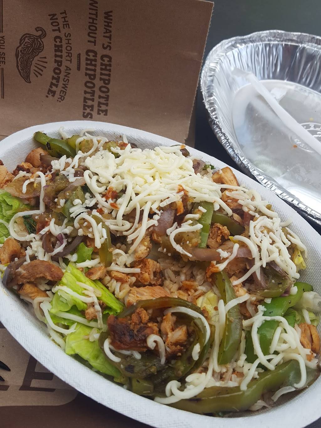 Chipotle Mexican Grill | restaurant | 4000 University Ave, Madison, WI 53705, USA | 6082334305 OR +1 608-233-4305