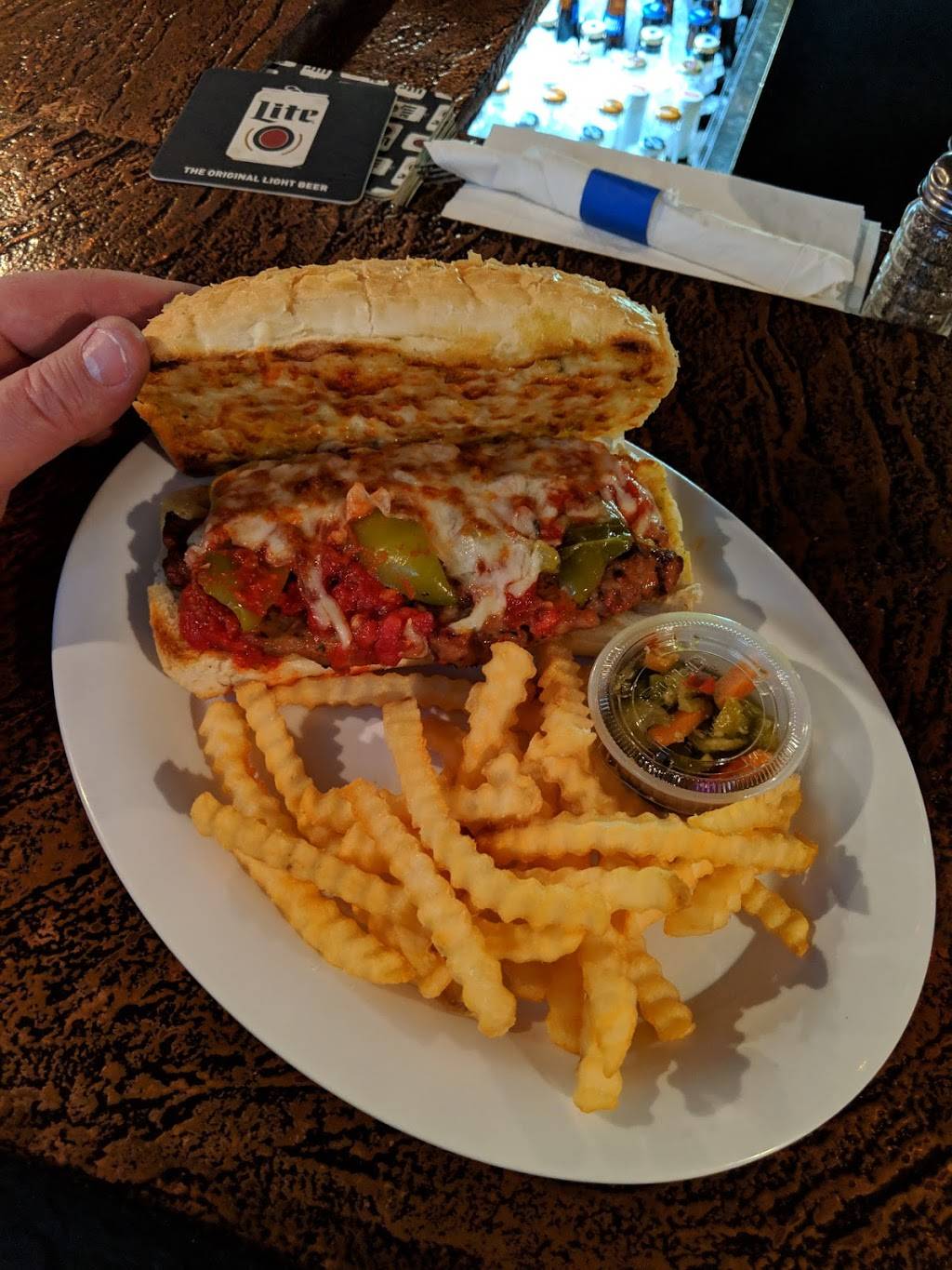 Fanellas Pizza & Pub | restaurant | 26842 IL-134, Ingleside, IL 60041, USA | 8475468282 OR +1 847-546-8282