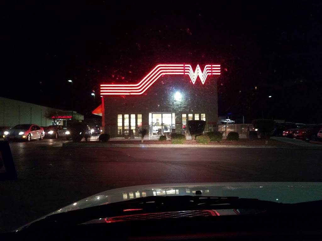 Whataburger | restaurant | 870 N Resler Dr, El Paso, TX 79912, USA | 9158337789 OR +1 915-833-7789