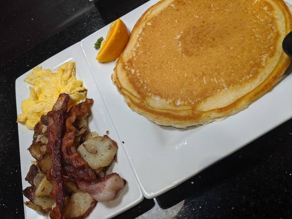 Kekes Breakfast Cafe | restaurant | 2345 S Woodland Blvd, DeLand, FL 32720, USA | 3865072259 OR +1 386-507-2259
