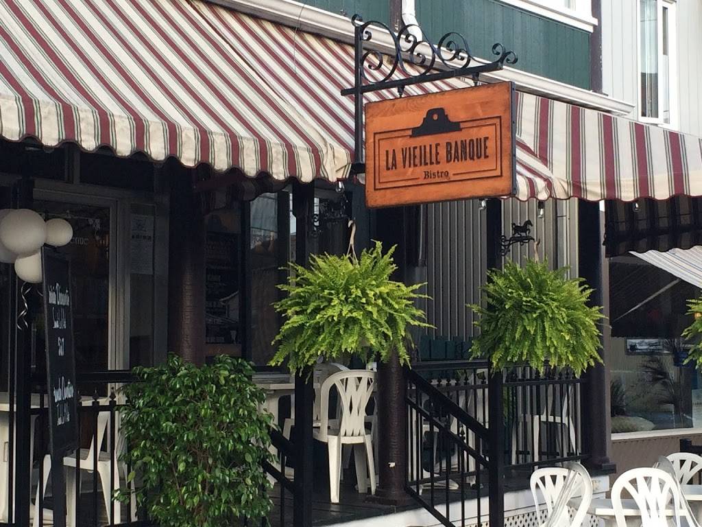 Bistro La Vieille Banque | restaurant | 441 Rue Notre Dame, Saint-Tite, QC G0X 3H0, Canada | 4183654191 OR +1 418-365-4191