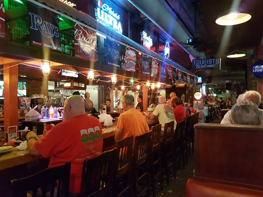 Codys Original Roadhouse | restaurant | 305 SE US Hwy 19, Crystal River, FL 34429, USA | 3527957223 OR +1 352-795-7223