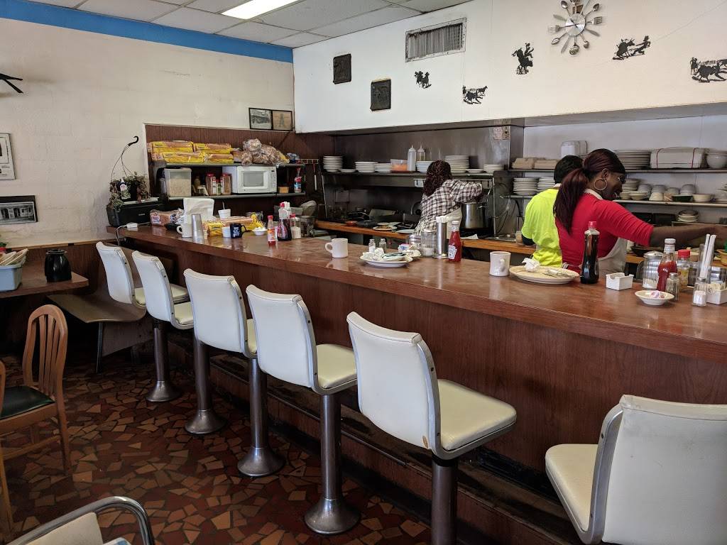 Howards Restaurant | restaurant | 336 E Main St, Moncks Corner, SC 29461, USA | 8437618565 OR +1 843-761-8565