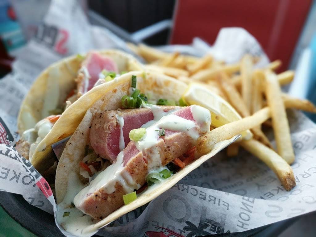 Hurricane Grill & Wings | restaurant | 630 Stewart Ave, Garden City, NY 11530, USA | 5165429464 OR +1 516-542-9464