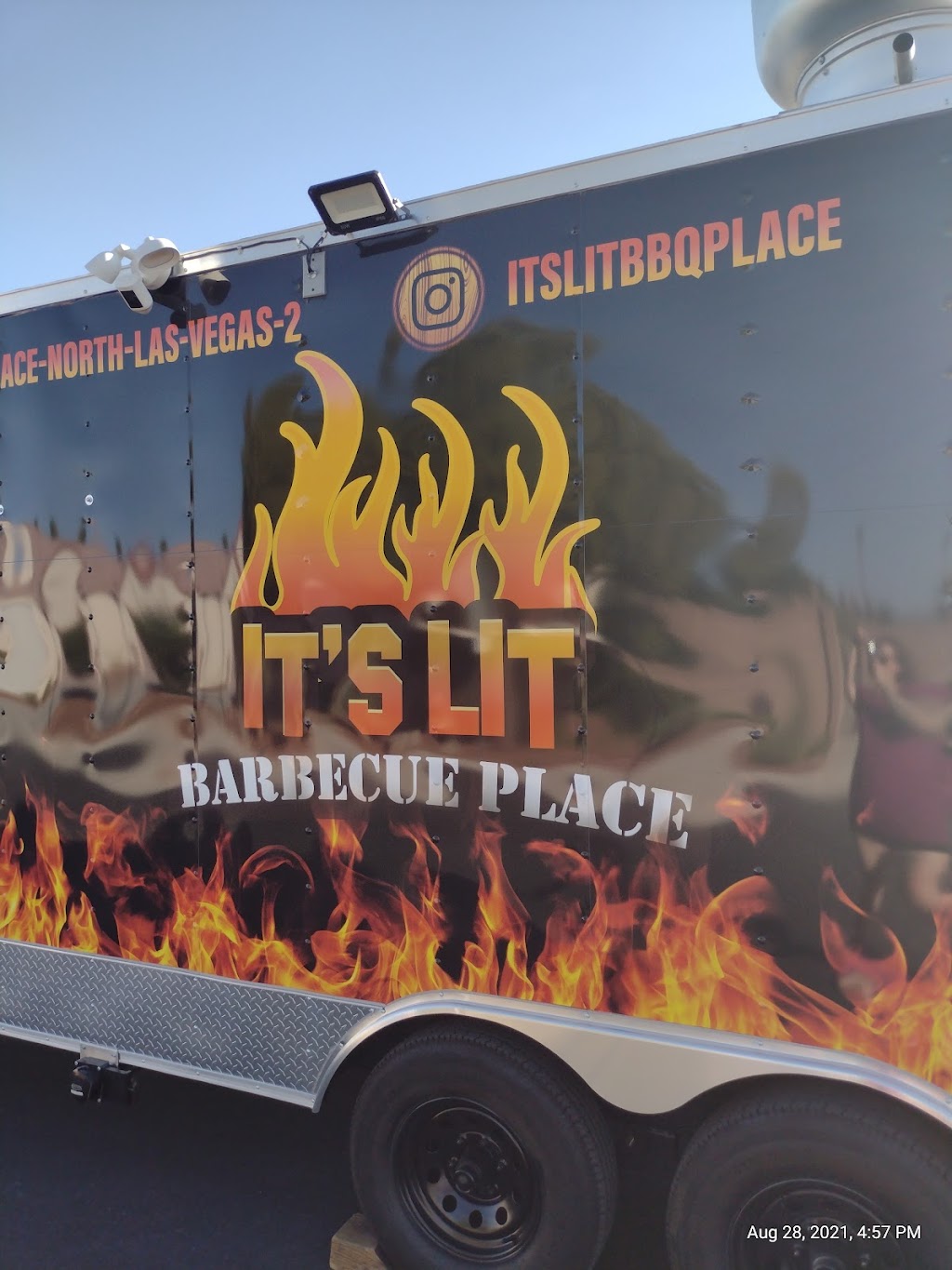 ITS LIT BBQ PLACE | restaurant | 445 W Centennial Pkwy, North Las Vegas, NV 89084, USA | 7028569076 OR +1 702-856-9076