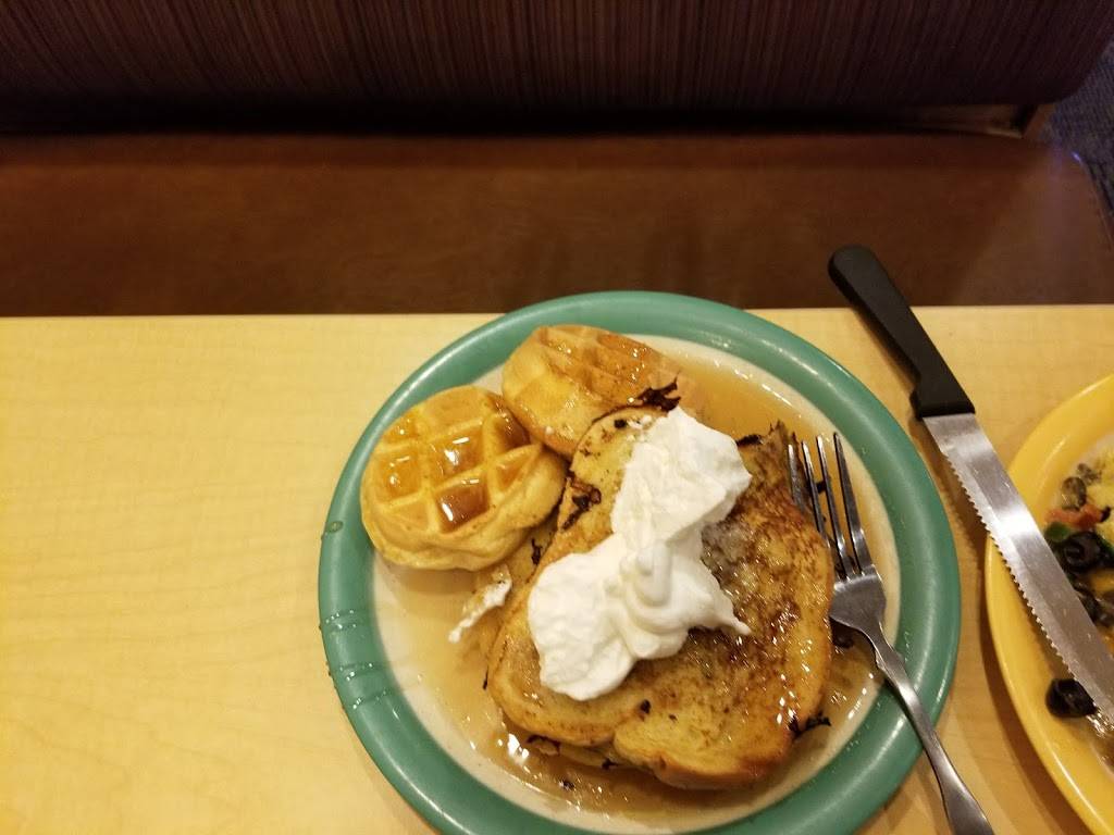 HomeTown Buffet | restaurant | 3744 N Blackstone Ave, Fresno, CA 93726, USA | 5592210444 OR +1 559-221-0444