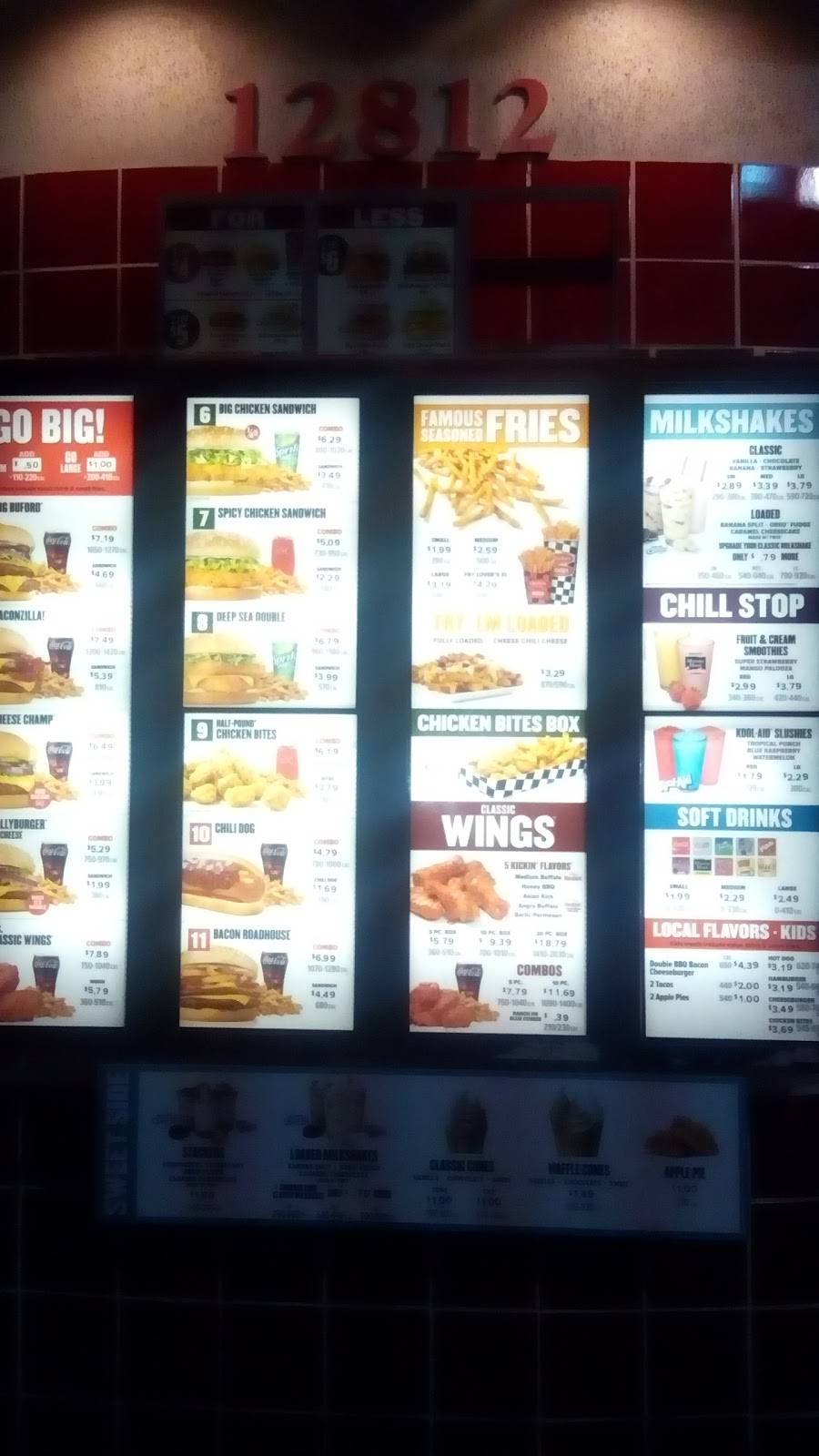 Rallys | restaurant | 12812 S, Hawthorne Blvd, Hawthorne, CA 90250, USA | 3102190013 OR +1 310-219-0013