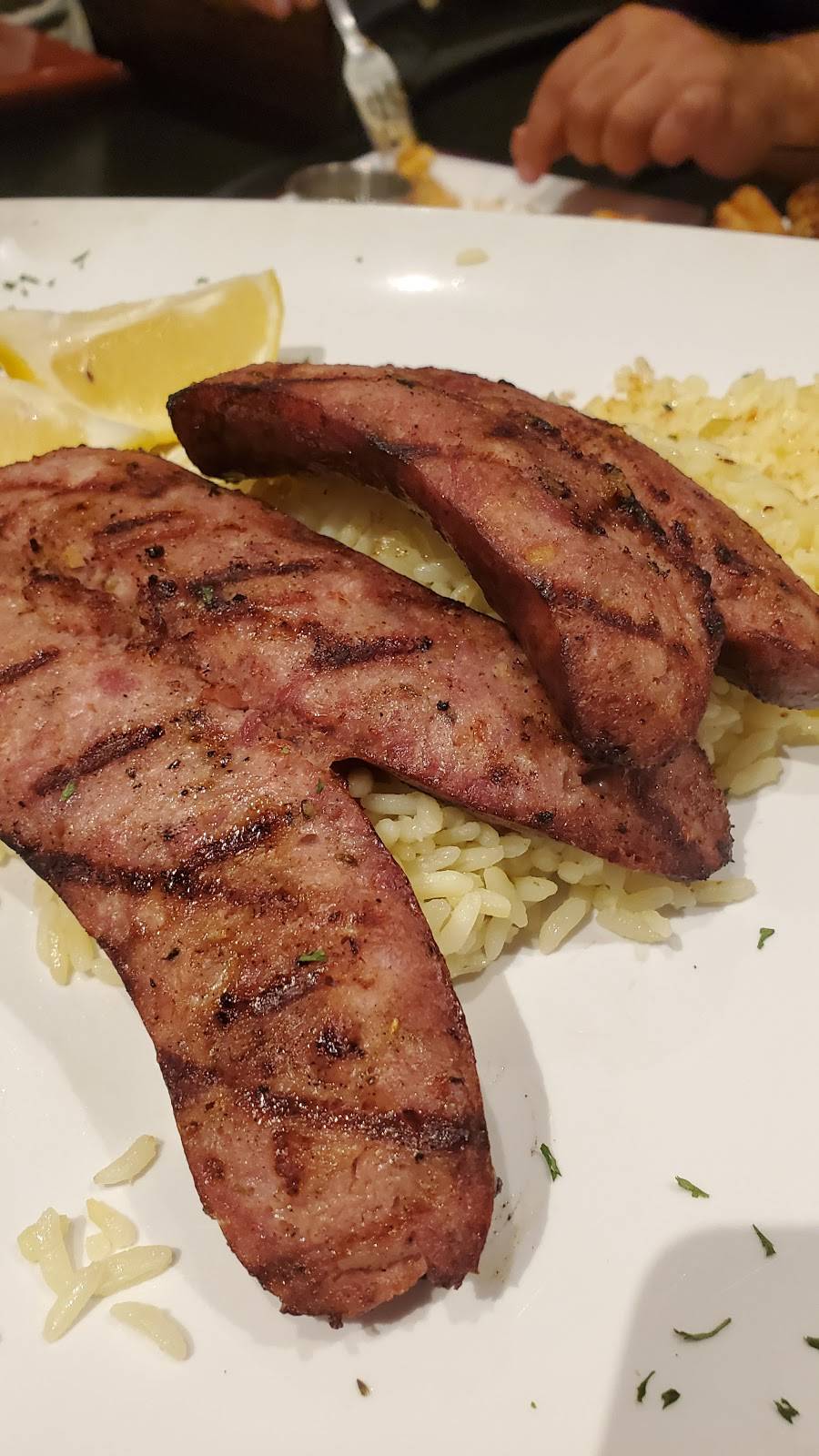 Restaurant Le Chateau | restaurant | 293 Boulevard de lAnge-Gardien, LAssomption, QC J5W 1R3, Canada | 4505899011 OR +1 450-589-9011