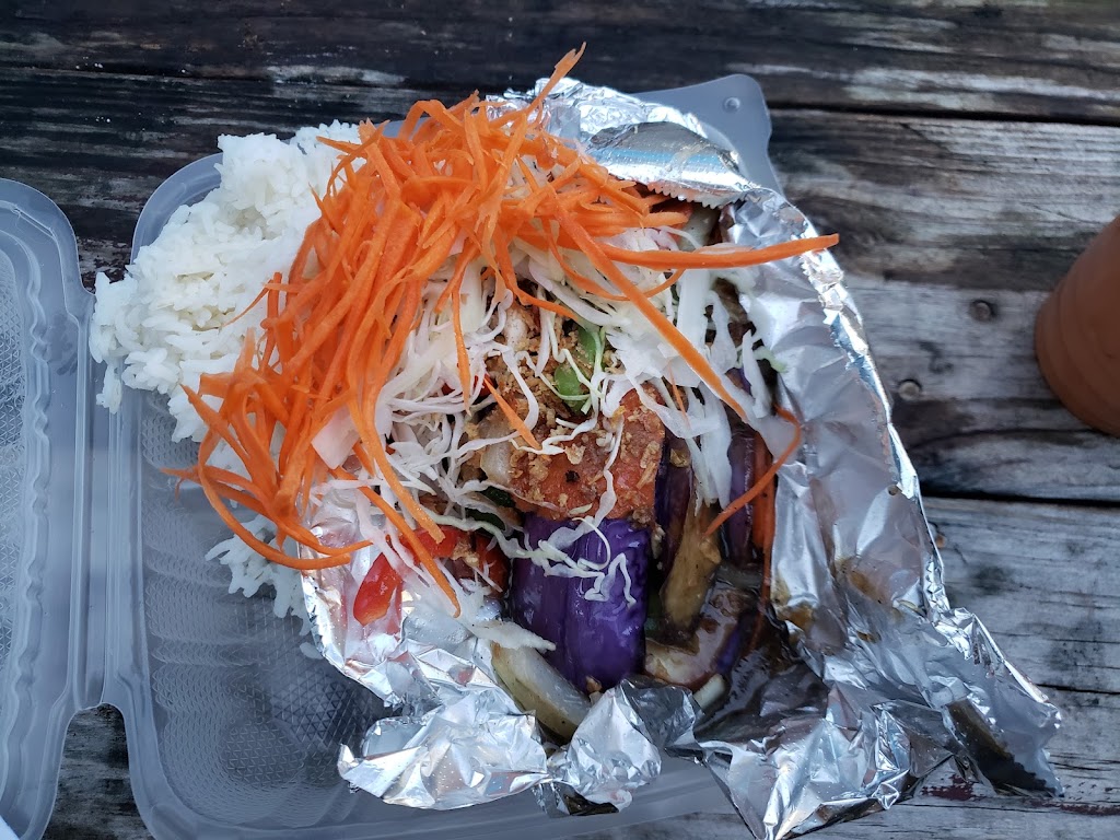 Thai Champa | restaurant | 938 E Burnside St, Portland, OR 97214, USA | 5037572504 OR +1 503-757-2504