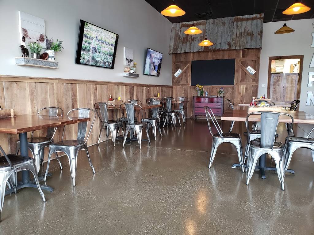 The Barn | restaurant | 1501 Wabash Ave, Springfield, IL 62704, USA | 2176790610 OR +1 217-679-0610