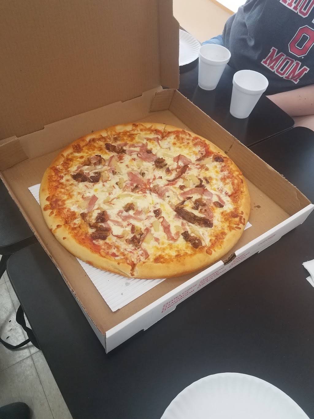 Best In Town Pizza | restaurant | 7971 Castor Ave, Philadelphia, PA 19152, USA | 2157250400 OR +1 215-725-0400