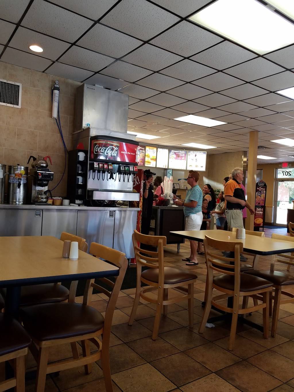 Dairy Queen Store | restaurant | 207 N Moody St, Victoria, TX 77901, USA | 3615782996 OR +1 361-578-2996
