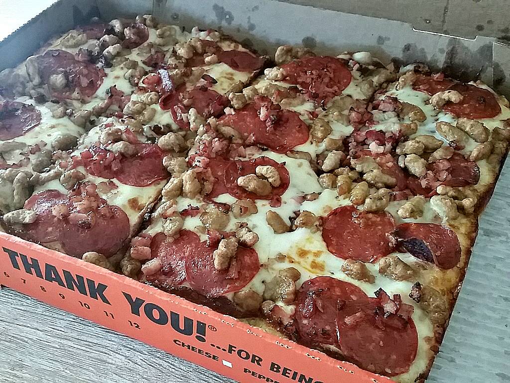 Little Caesars Pizza | meal takeaway | 118 S Cockrell Hill Rd, DeSoto, TX 75115, USA | 9722744600 OR +1 972-274-4600