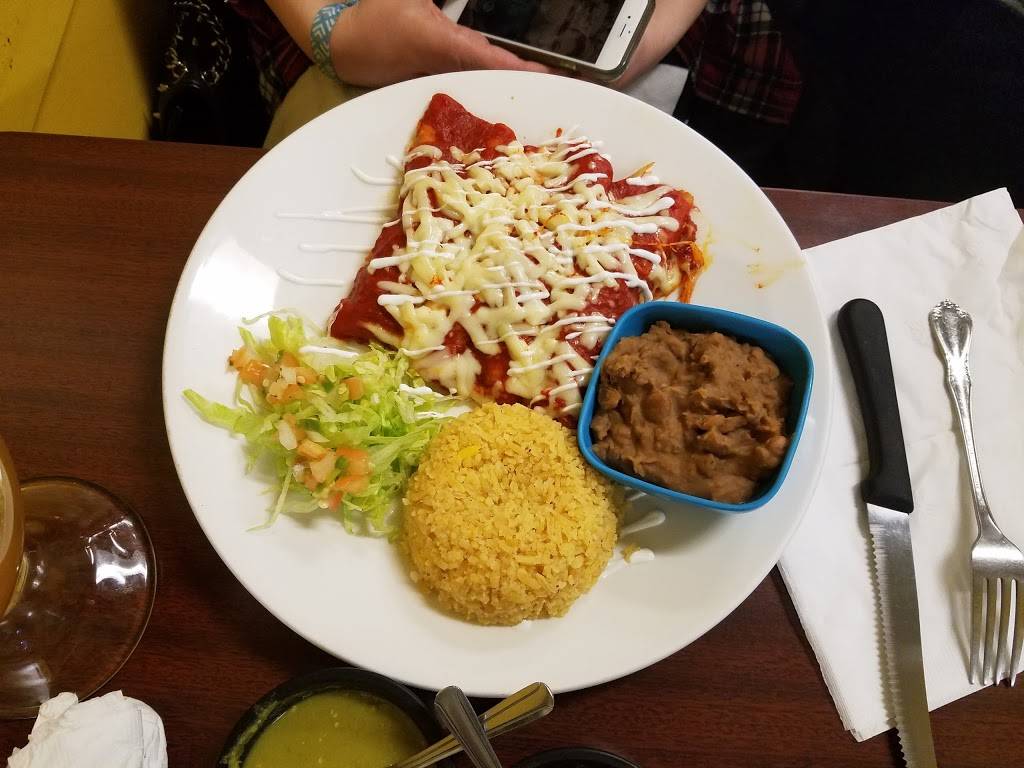 Taqueria Mi Tierra | restaurant | 459 W Irving Park Rd, Bensenville, IL 60106, USA | 6305958830 OR +1 630-595-8830