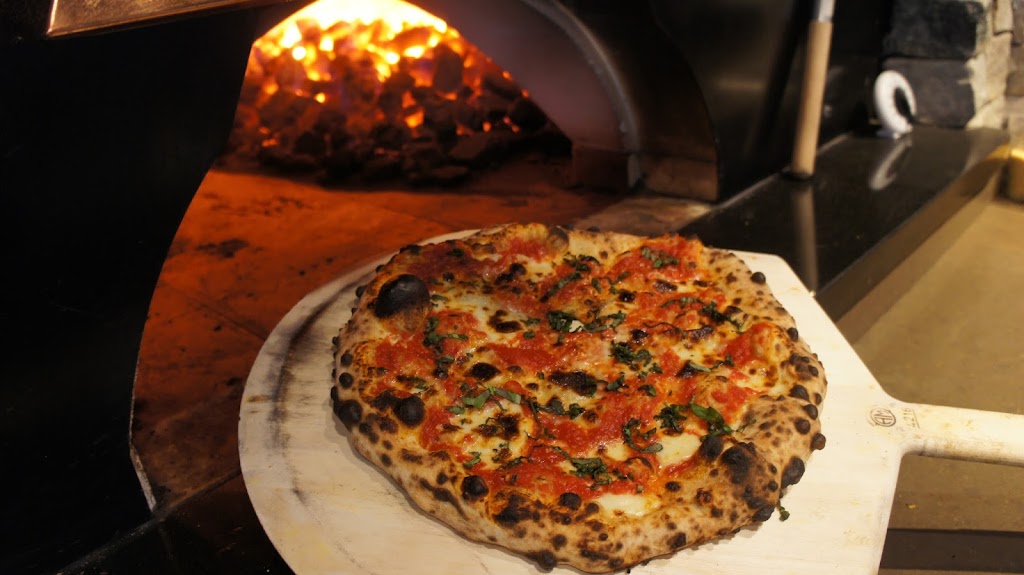 Max & Leos Pizza Fenway | restaurant | 82 Lansdowne St, Boston, MA 02215, USA | 6173517001 OR +1 617-351-7001