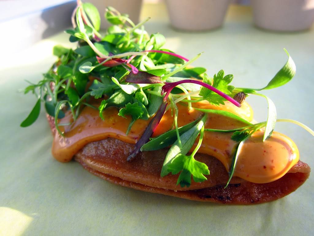 Bee Taqueria | restaurant | 5754 W Adams Blvd, Los Angeles, CA 90016, USA | 3234529575 OR +1 323-452-9575