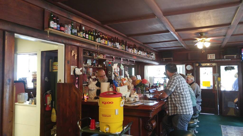 Commons Farm Kitchen & Bar Rustic BBQ | restaurant | 7624 CA-16, Guinda, CA 95637, USA | 5307960758 OR +1 530-796-0758