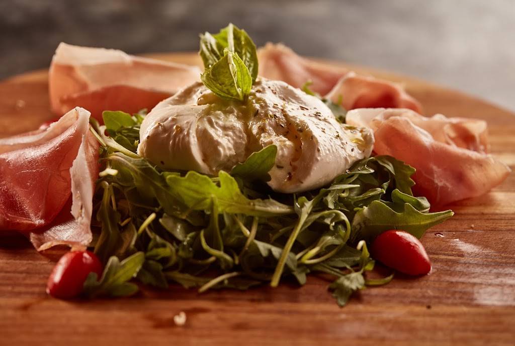 Lynoras | restaurant | 207 Clematis St, West Palm Beach, FL 33401, USA | 5618993117 OR +1 561-899-3117