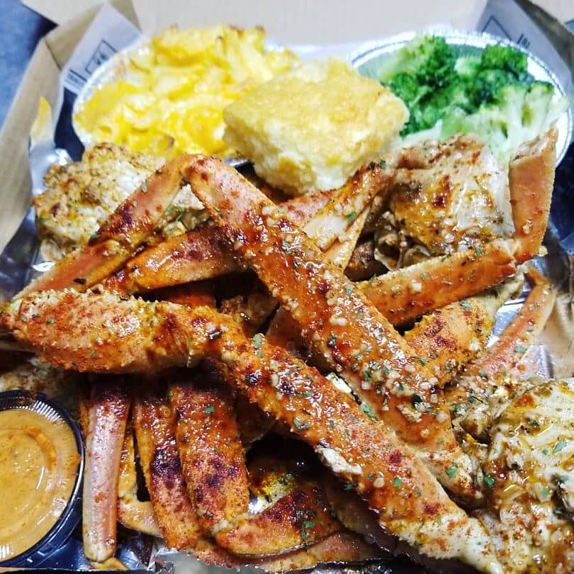 Wingbox & Seafood Co. | restaurant | 11465 Robious Rd, Bon Air, VA 23235, USA | 8043004411 OR +1 804-300-4411