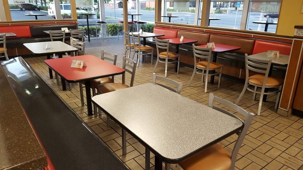 Carls Jr. | restaurant | 5601 Woodruff Ave, Lakewood, CA 90713, USA | 5628676369 OR +1 562-867-6369