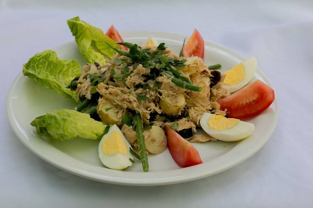 Emilys Kitchen | restaurant | 709 Village Ct, Santa Rosa, CA 95405, USA | 7075232234 OR +1 707-523-2234