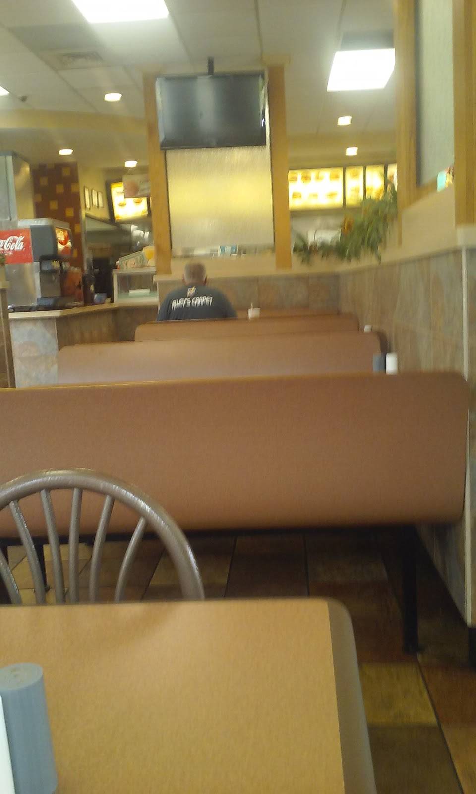 Jacks | restaurant | 2508 W Meighan Blvd, Gadsden, AL 35904, USA | 2565438832 OR +1 256-543-8832