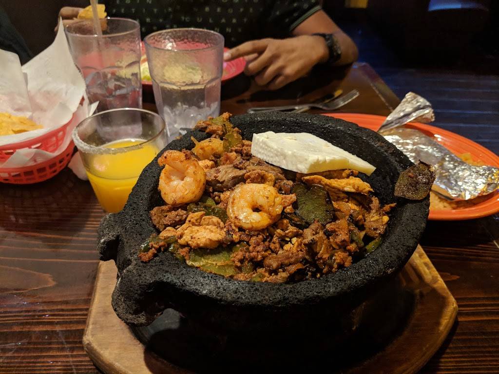 El Camino Real | restaurant | 2500 W Sylvania Ave, Toledo, OH 43613, USA | 4194720700 OR +1 419-472-0700