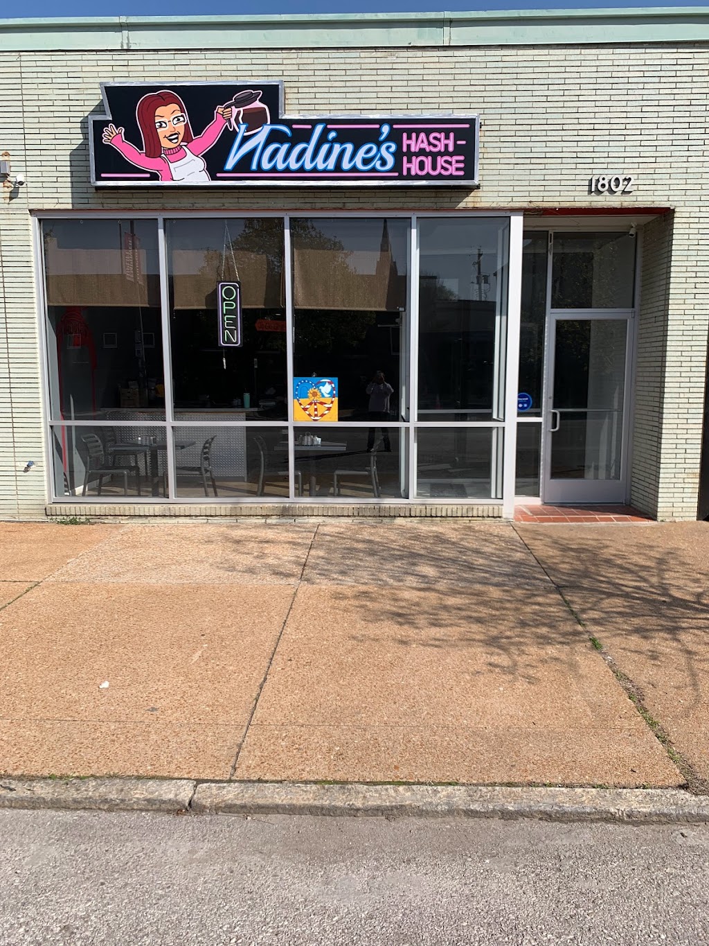 Nadine’s Hash House | restaurant | 1802 S Broadway, St. Louis, MO 63104, USA | 3148028021 OR +1 314-802-8021