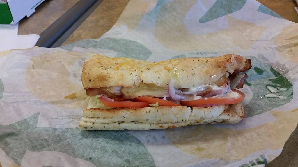 Subway | restaurant | 8315 Murphy Dr, Middleton, WI 53562, USA | 6088264091 OR +1 608-826-4091