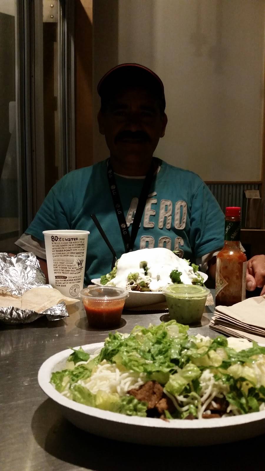 Chipotle Mexican Grill | restaurant | 2850 S Kirkman Rd, Orlando, FL 32811, USA | 4075328808 OR +1 407-532-8808