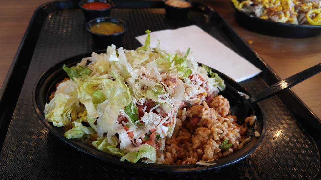 Hot Head Burritos | restaurant | 13405 Pearl Rd, Strongsville, OH 44136, USA | 4402688588 OR +1 440-268-8588