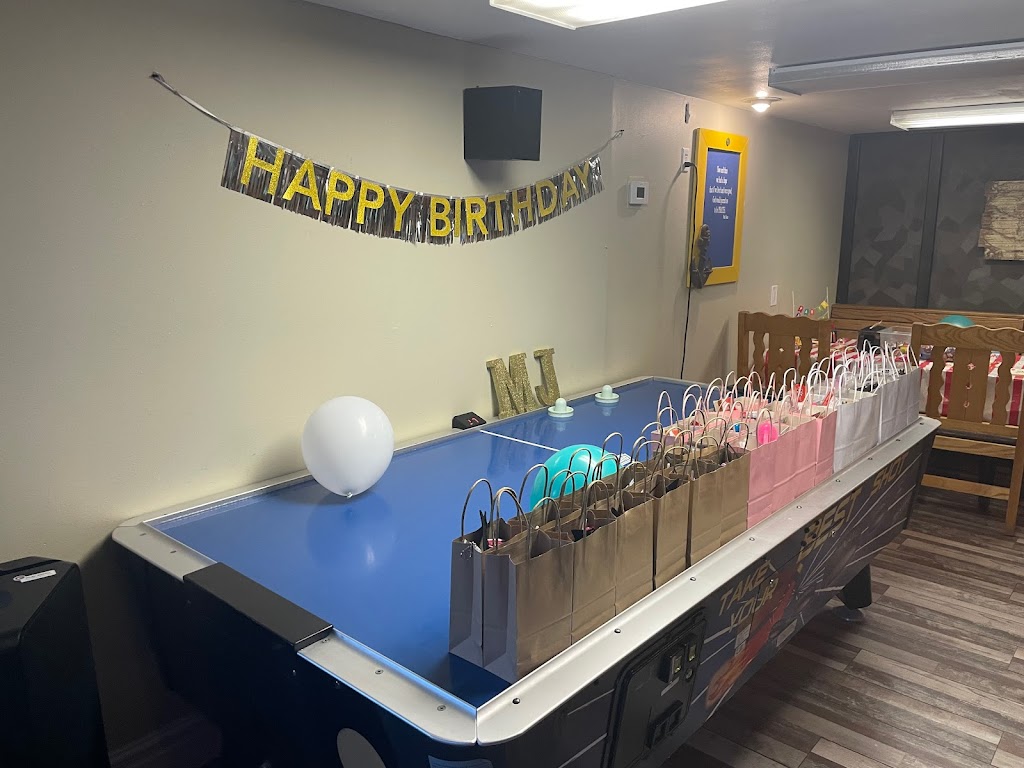 Pirates Landing a Place for food and fun | restaurant | 3113 N Moapa Valley Blvd, Moapa Valley, NV 89021, USA | 7023987511 OR +1 702-398-7511