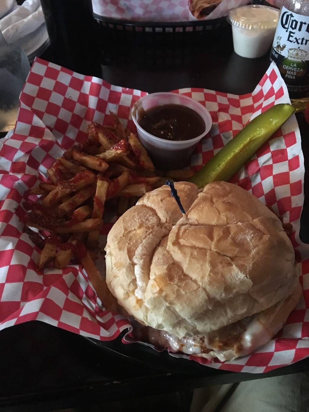 Hes Not Here | restaurant | 365 Niagara Pkwy, Fort Erie, ON L2A 3H1, Canada | 2893208222 OR +1 289-320-8222