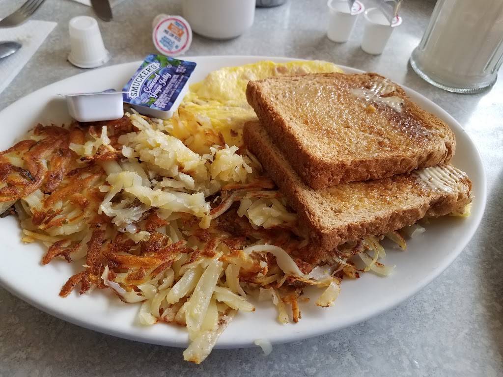 Freight House | restaurant | 285 N Lake St, Phillips, WI 54555, USA | 7153393744 OR +1 715-339-3744