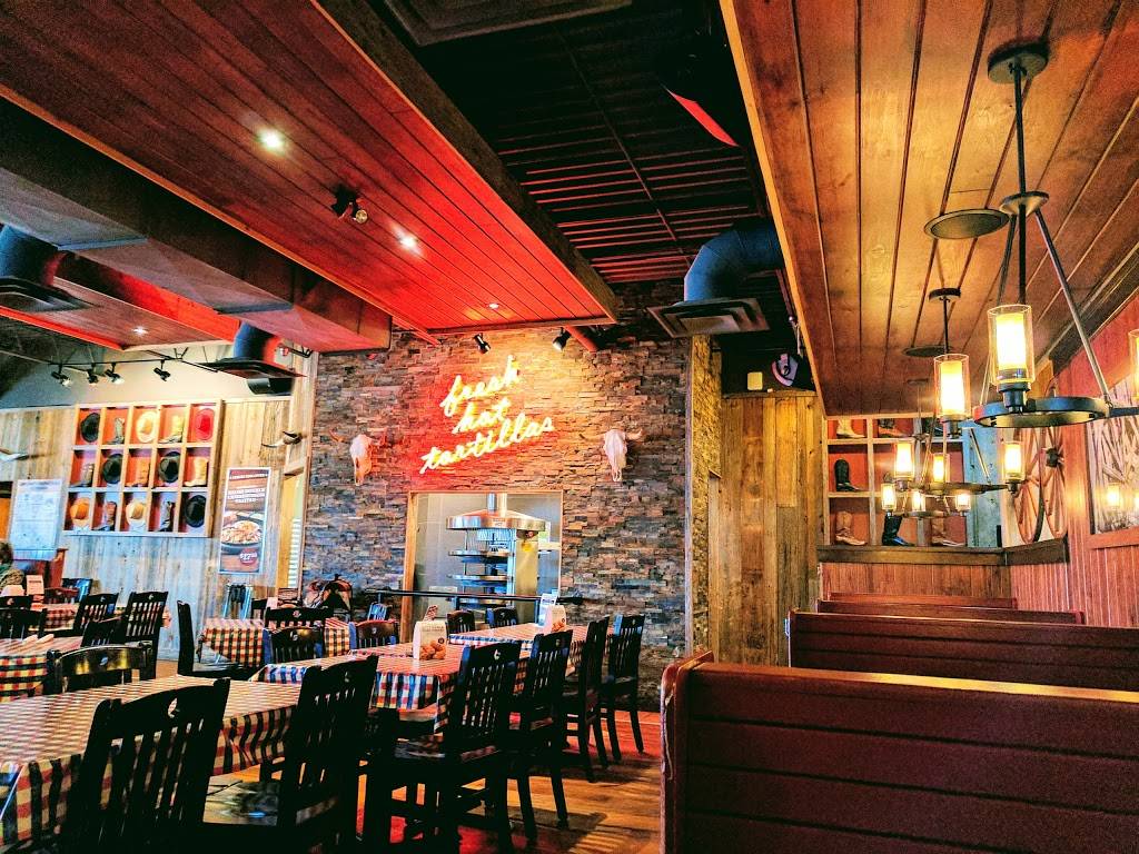 Lone Star Texas Grill | restaurant | 2520 Hyde Park Gate, Oakville, ON L6H 6M2, Canada | 9058292265 OR +1 905-829-2265